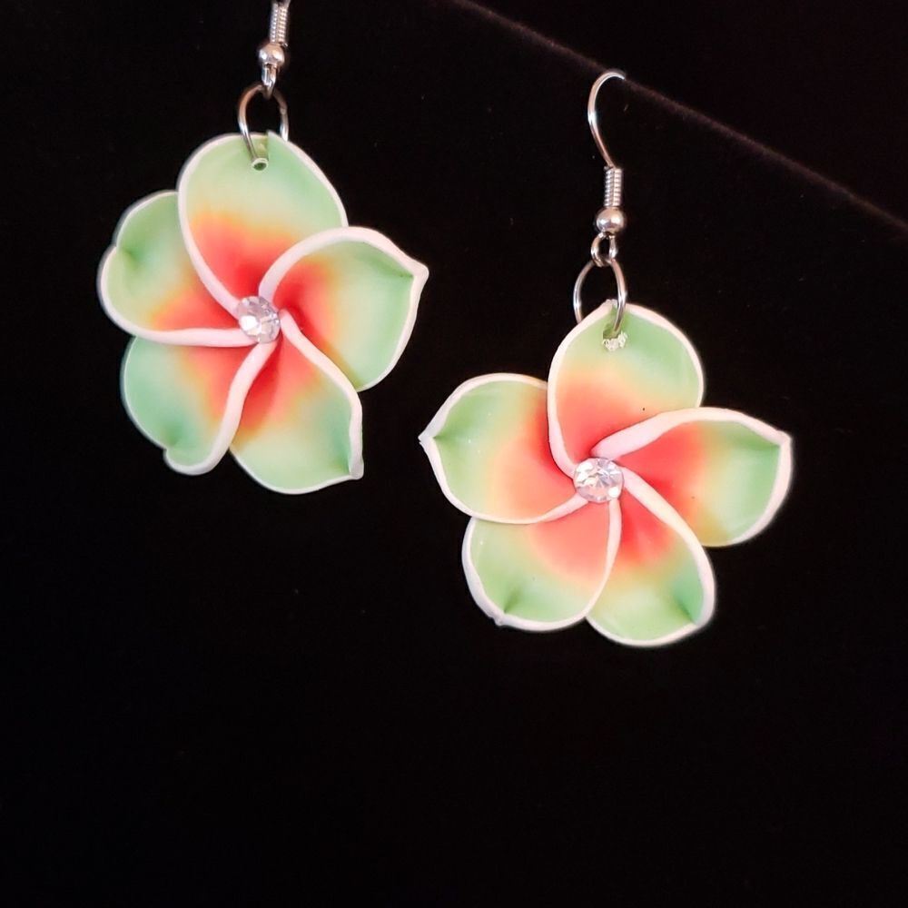 Beautiful Green Orange Tropical Flower Blossom Earrings - Picture 2 of 3